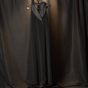 Beautiful Black Evening Gown/#104